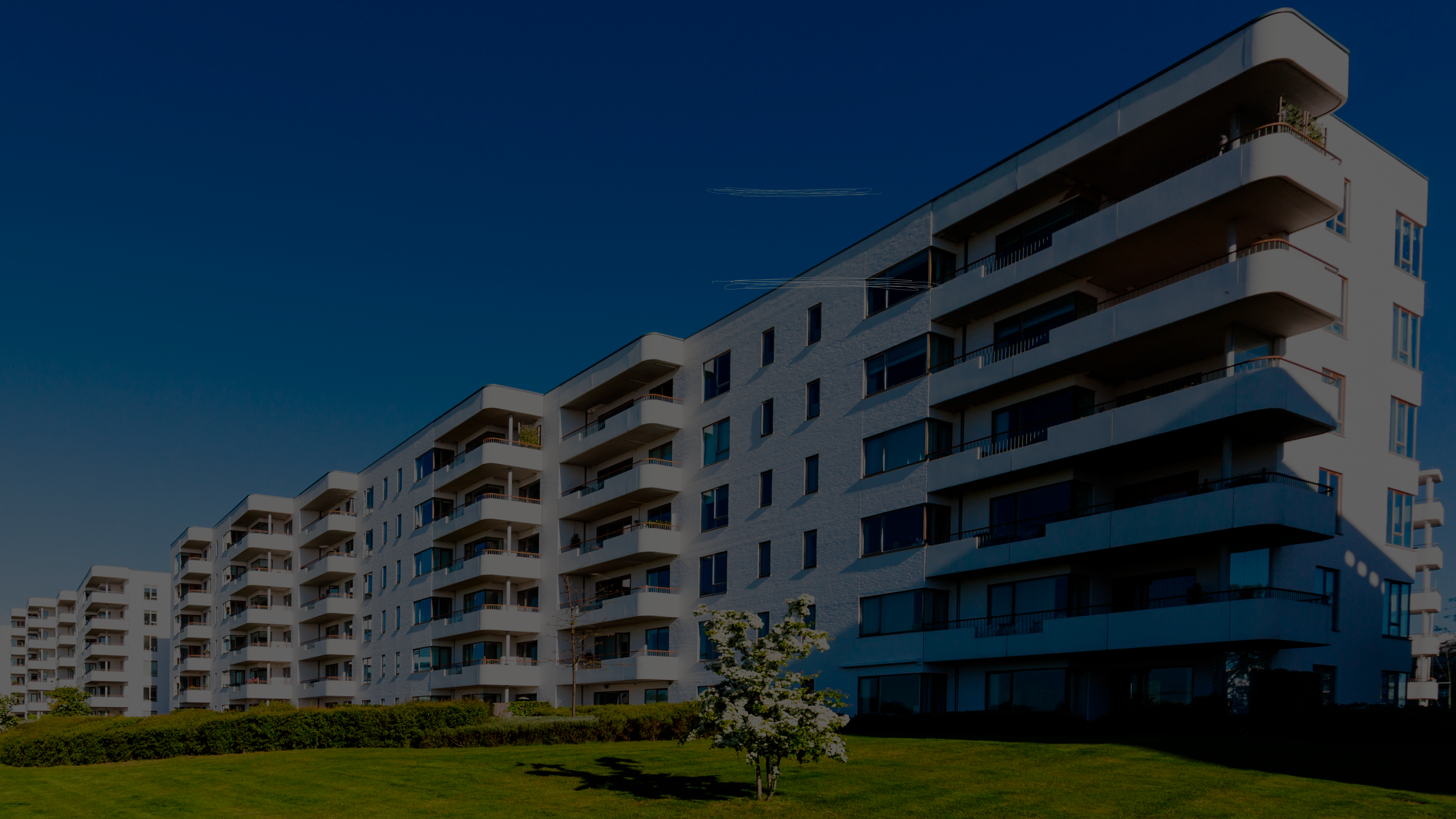 Por que os Nobreaks são Cruciais para Condomínios?